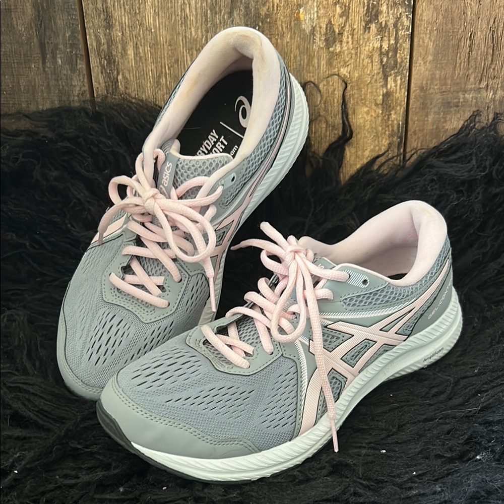 ASICS Women's Gray and Pink Running Shoes